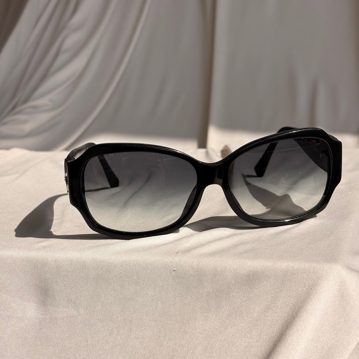 Louis Vuitton Ursula Strass Sunglasses - Black, Rhinestone Flower