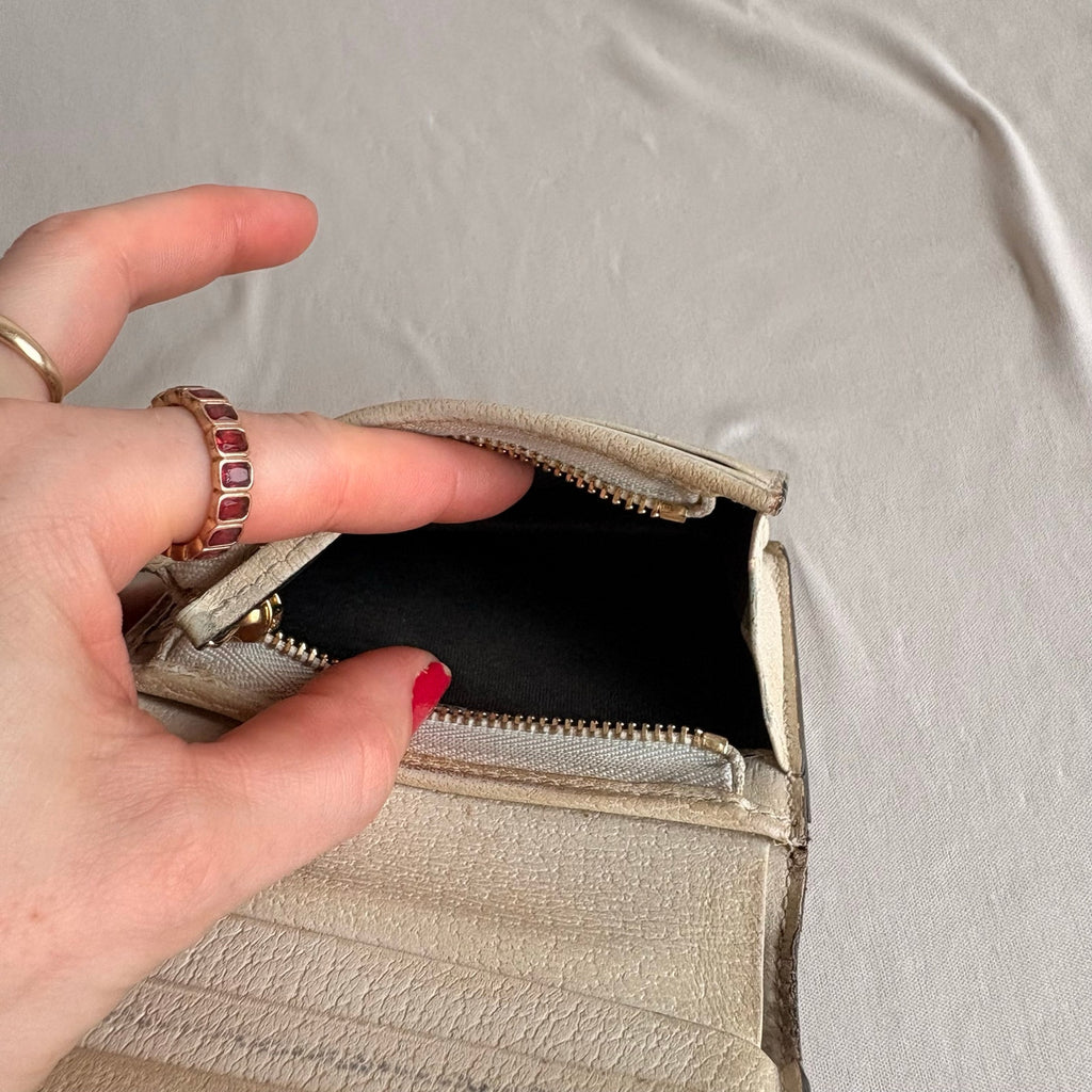 Gucci GG Marmont Berry Print Wallet - Cream, Gold Hardware- 2020
