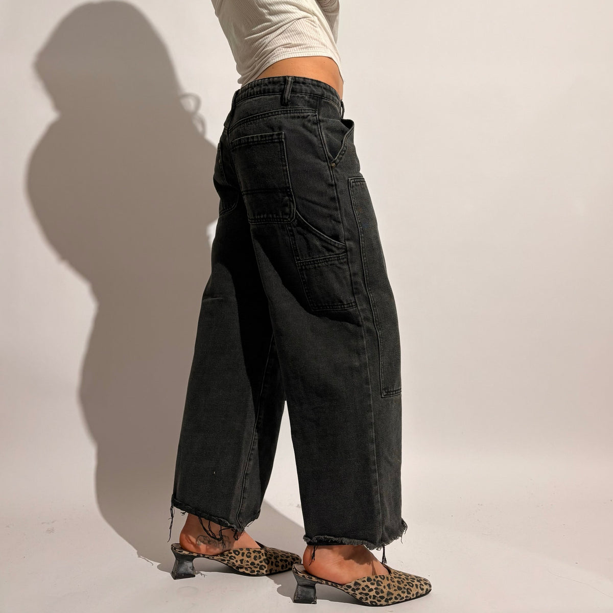 Edikted Ayla Low Rise Carpenter Jeans - Size Small
