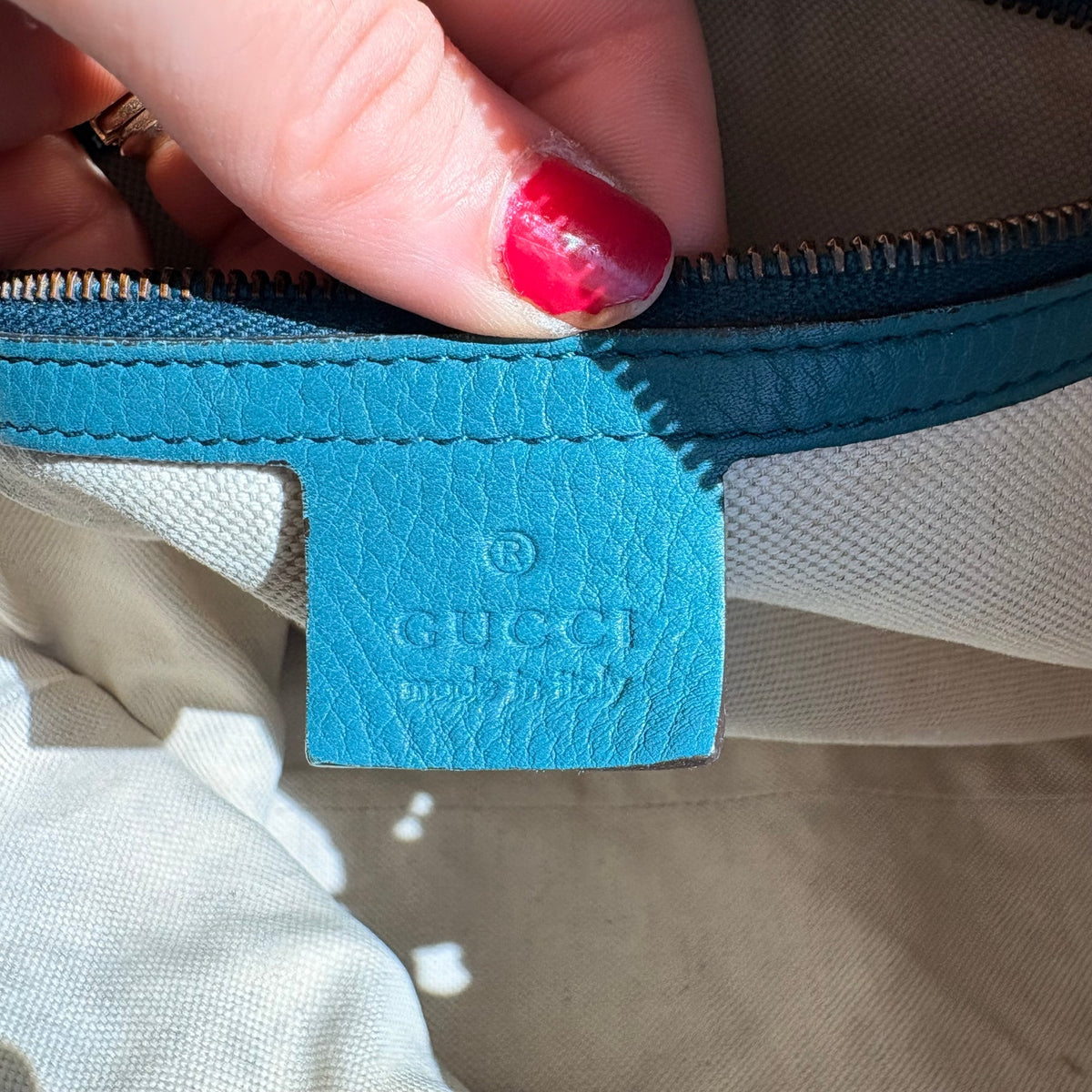 Gucci Medium Ride Top Handle Bag - Teal Pebbled Calfskin Leather, Gold Buckle
