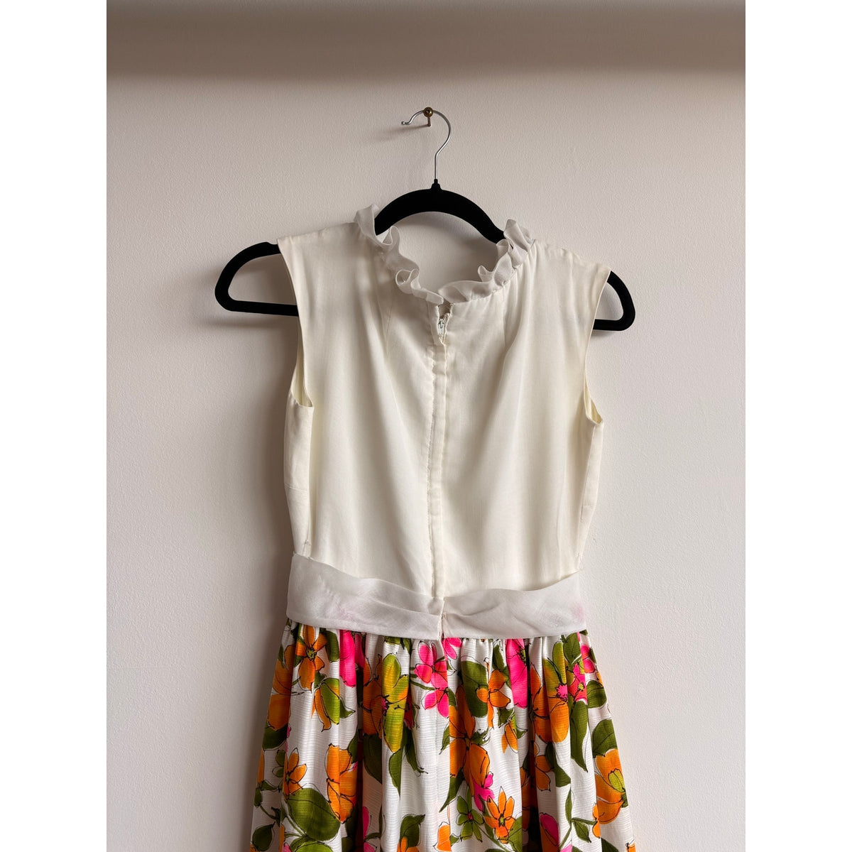 Miss Elliette California Vintage 70s Floral Maxi Dress - Fits XS