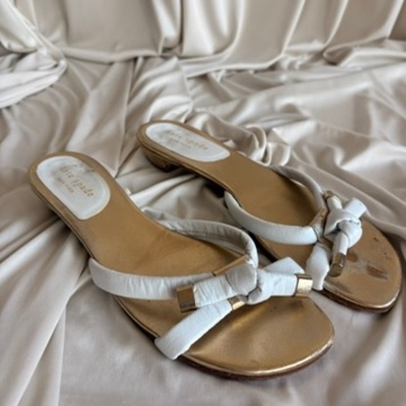 Kate Spade White Knotted Sandals - Gold Tips, 1" Heel, Size 7.5