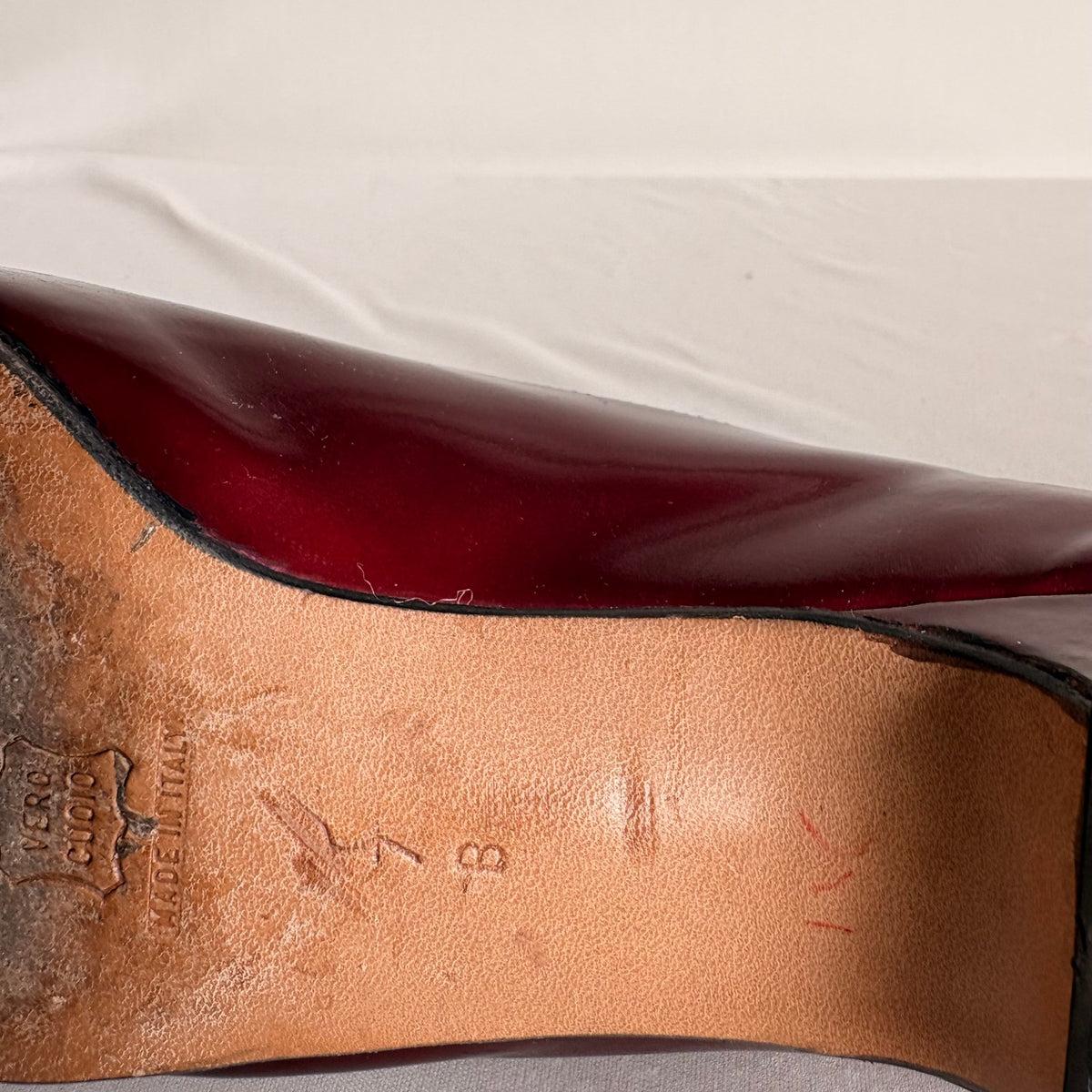 Vintage Salvatore Ferragamo Burgundy Patent Leather Bow Heels - 90s, 7.5