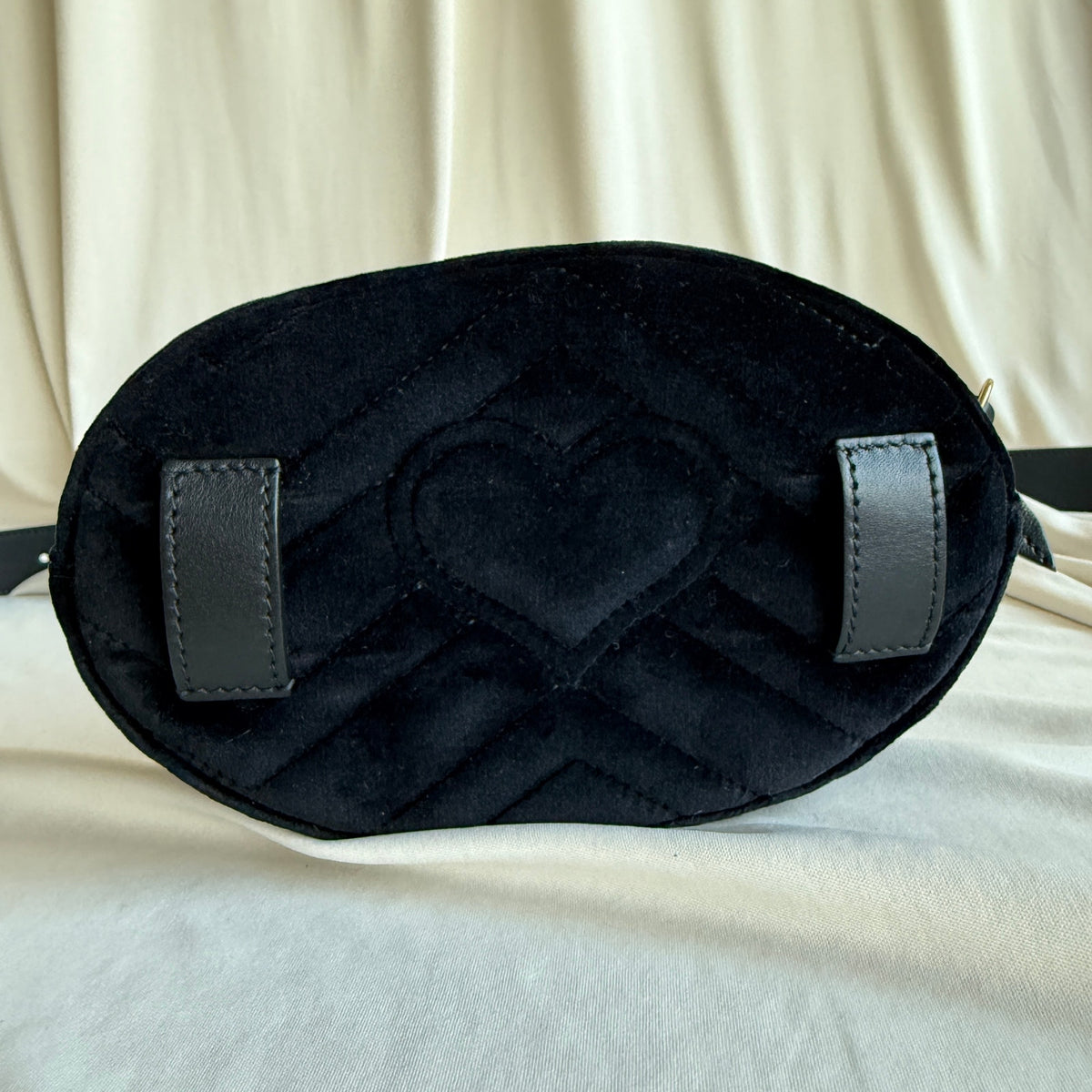Gucci GG Marmont Matelassé Velvet Belt Bag - Black
