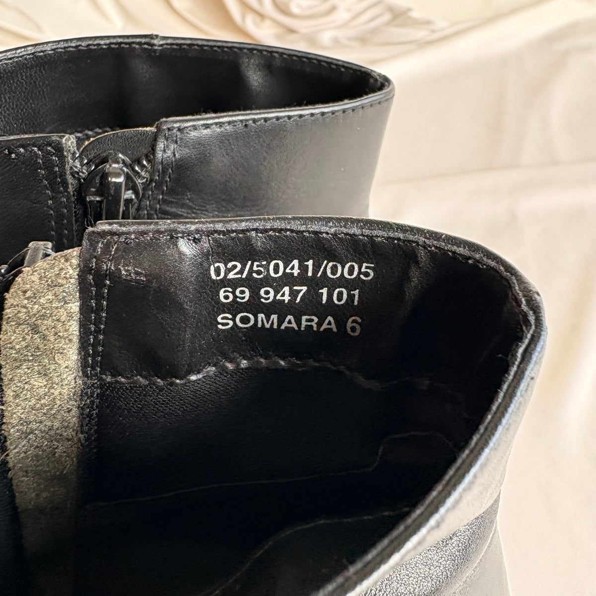 Vintage 90s Bruno Valenti Black Leather Square-Toe Ankle Boots - 7.5