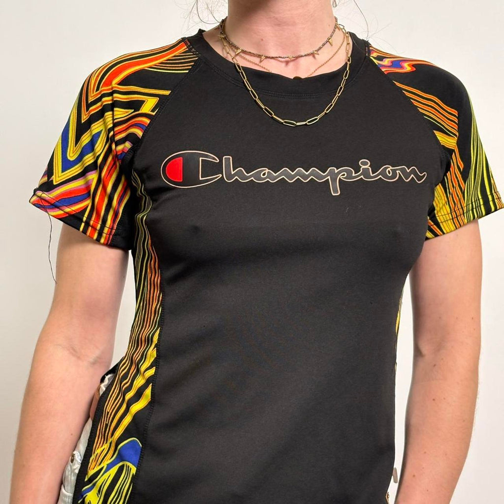 Vintage 90s Champion Flame T-Shirt – Retro Streetwear Vibes! (Black)"