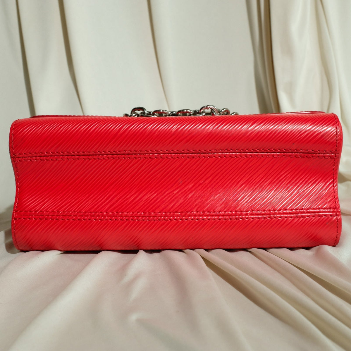 Louis Vuitton Twist MM Crossbody Bag - Red Epi Leather, Silver Hardware