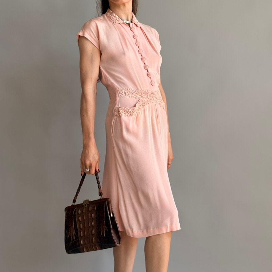 Vintage 1940s A Minx Modes Junior Pink Rayon Crepe Lace Dress