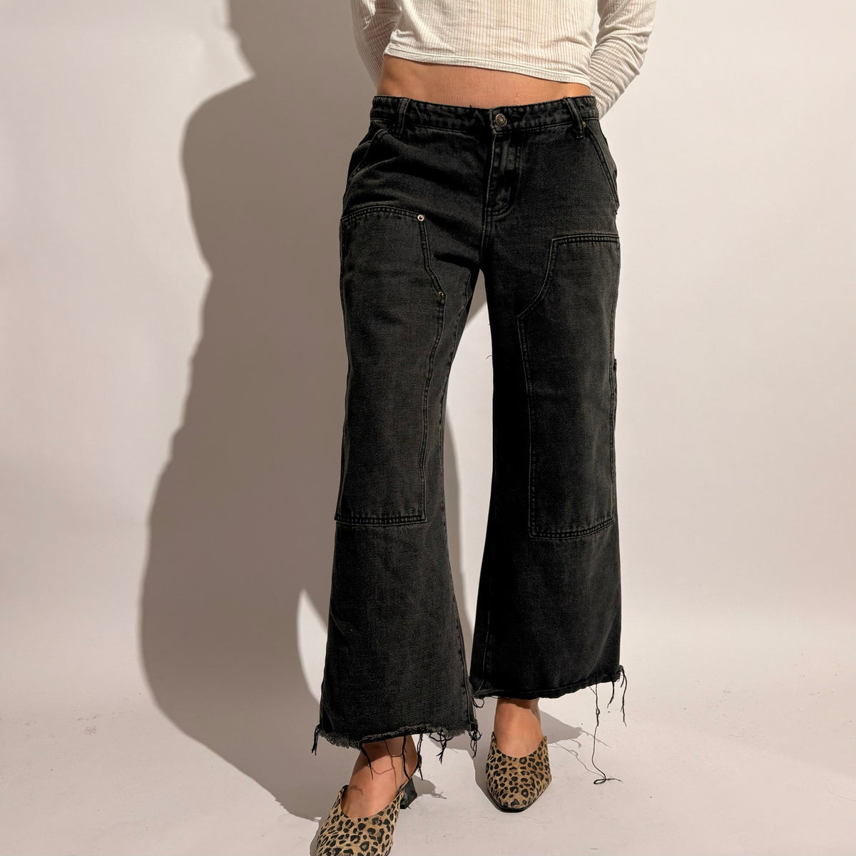 Edikted Ayla Low Rise Carpenter Jeans - Size Small
