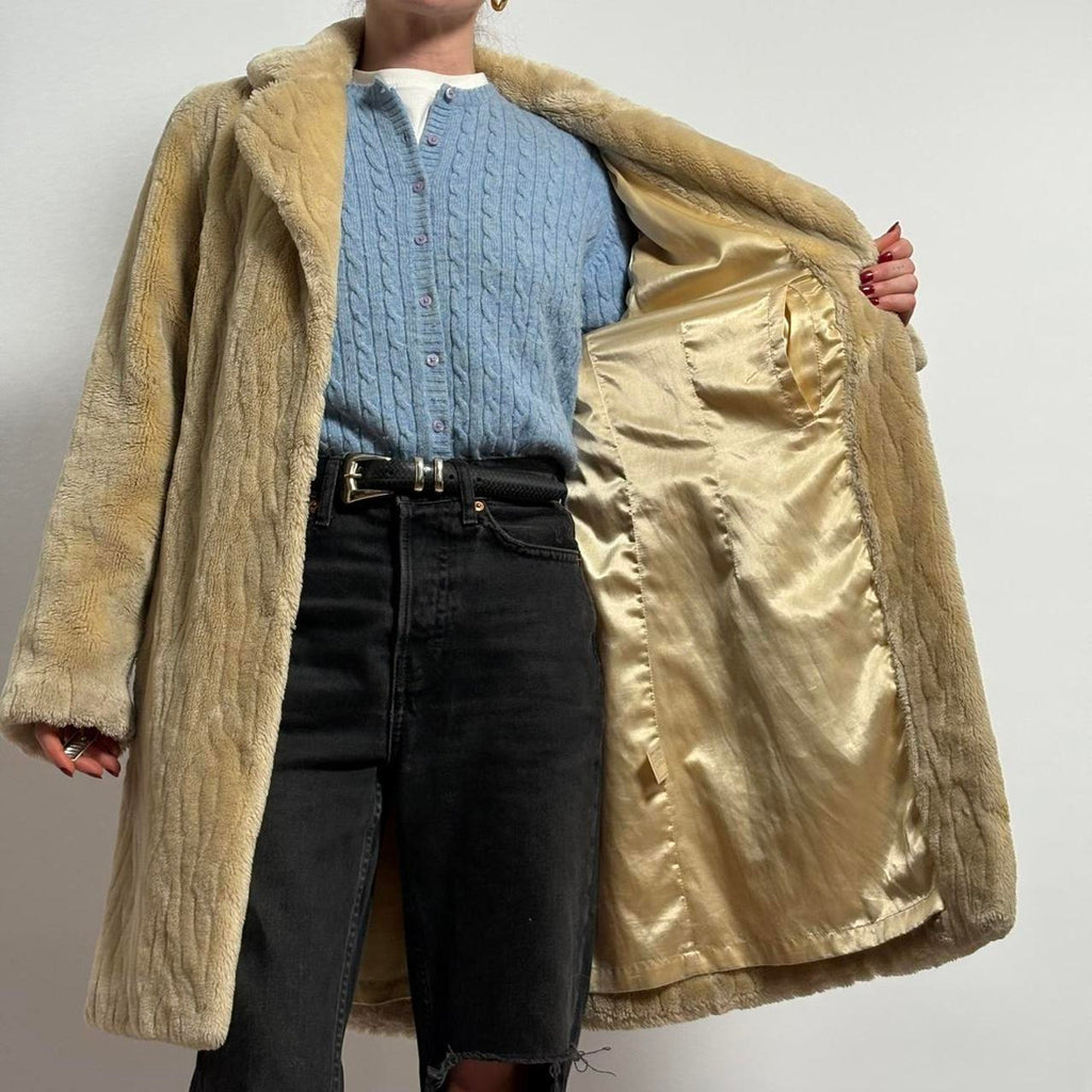 Vintage Portrait Cream Faux Fur Coat - Medium