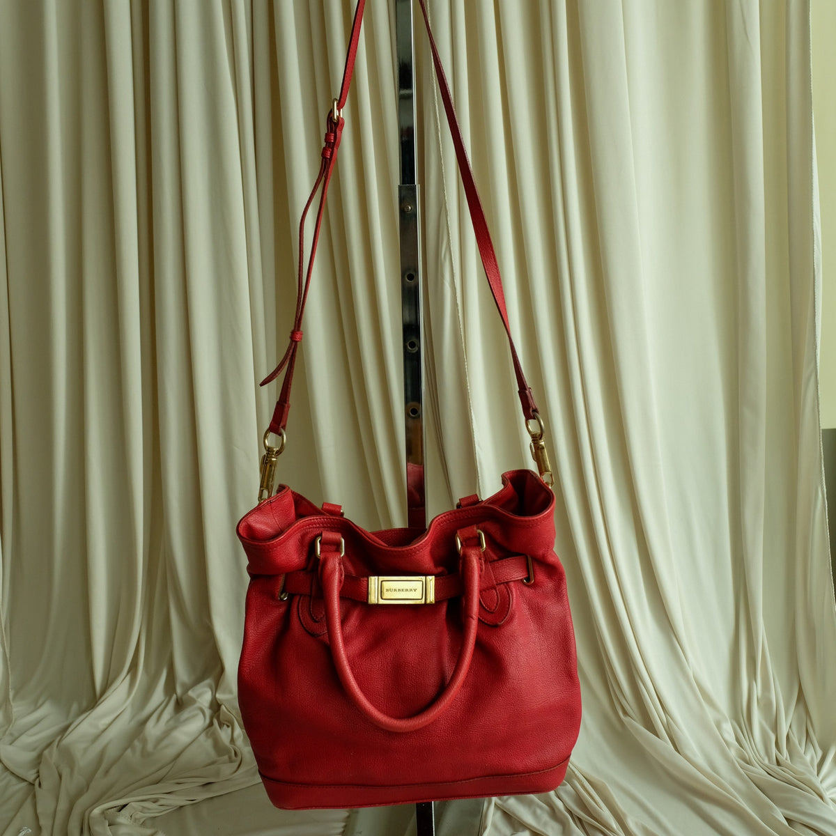 Burberry Red Leather Hobo - Gold Hardware, Crossbody, Made in Italy
