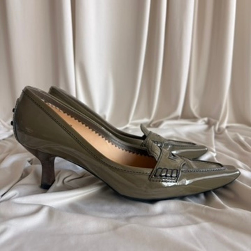 Tod's Olive Green Patent Loafers - Kitten Heel, Apron Stitch, EU 37 / US 6