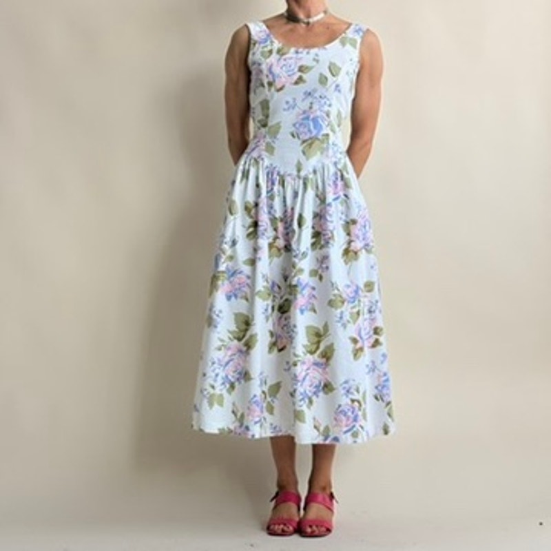 Maggie Lawrence Sport Collection White Floral Drop-Waist Dress -100% Cotton- Size 9/10 (Fits S)