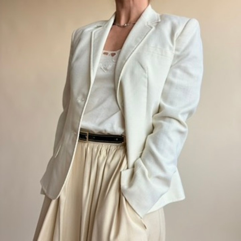 The Villager White Blazer - Size 4