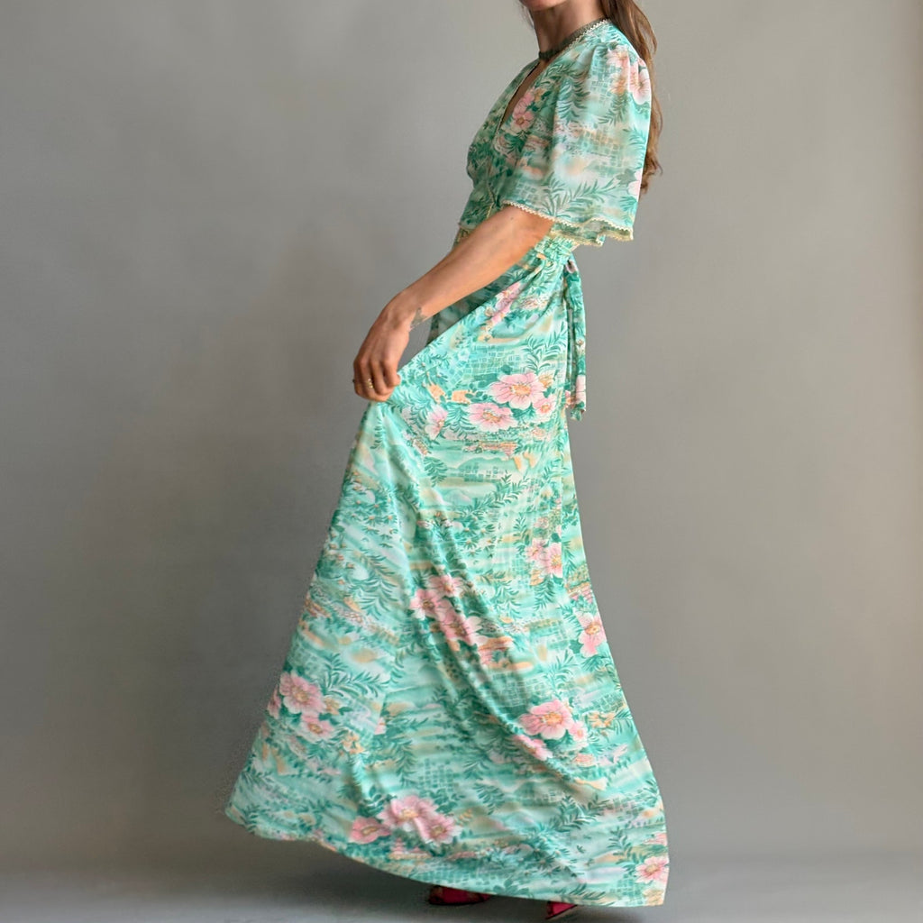 House of Nu-Mode Vintage 70s Mint Green Hawaiian Maxi Dress