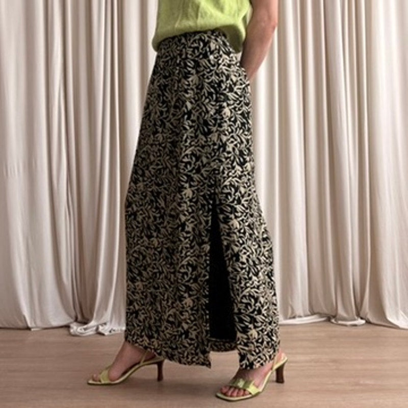 Banana Republic Abstract Floral Maxi - Black/Tan - Size 12 (Fits M)