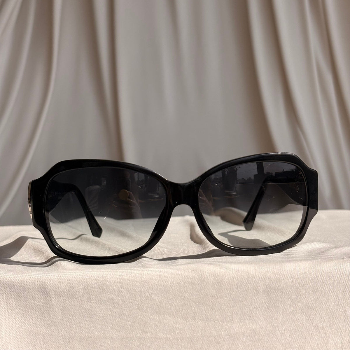 Louis Vuitton Ursula Strass Sunglasses - Black, Rhinestone Flower