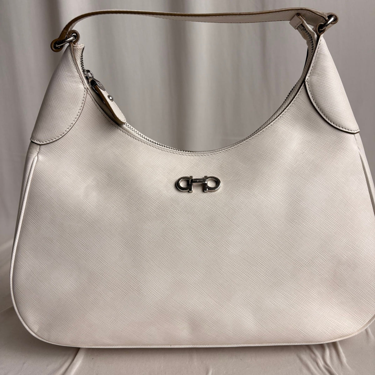 Ferragamo Gancini Romana Hobo Bag - White Saffiano Leather