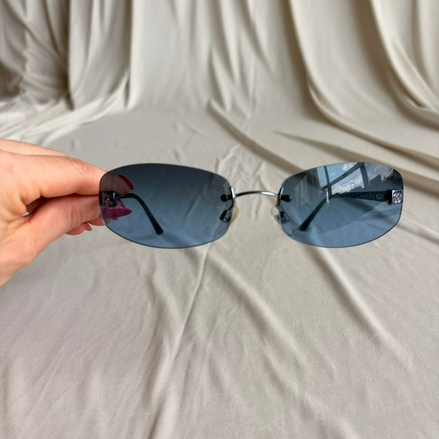 Vintage Chanel 4002 Rimless Sunglasses - Light Blue Gradient, Silver CC Logo
