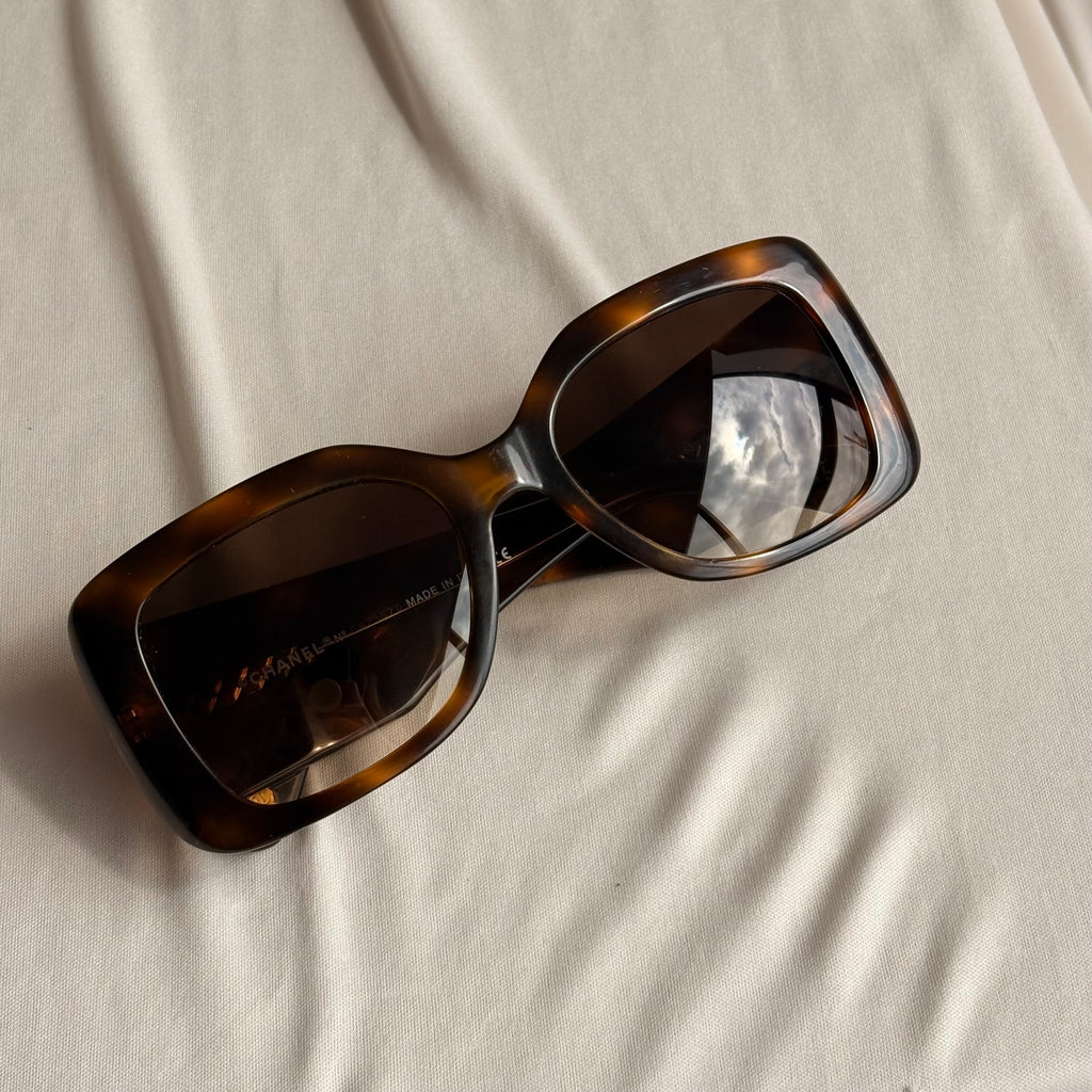 Vintage Chanel 5019 Sunglasses - Havana Tortoise, Quilted CC