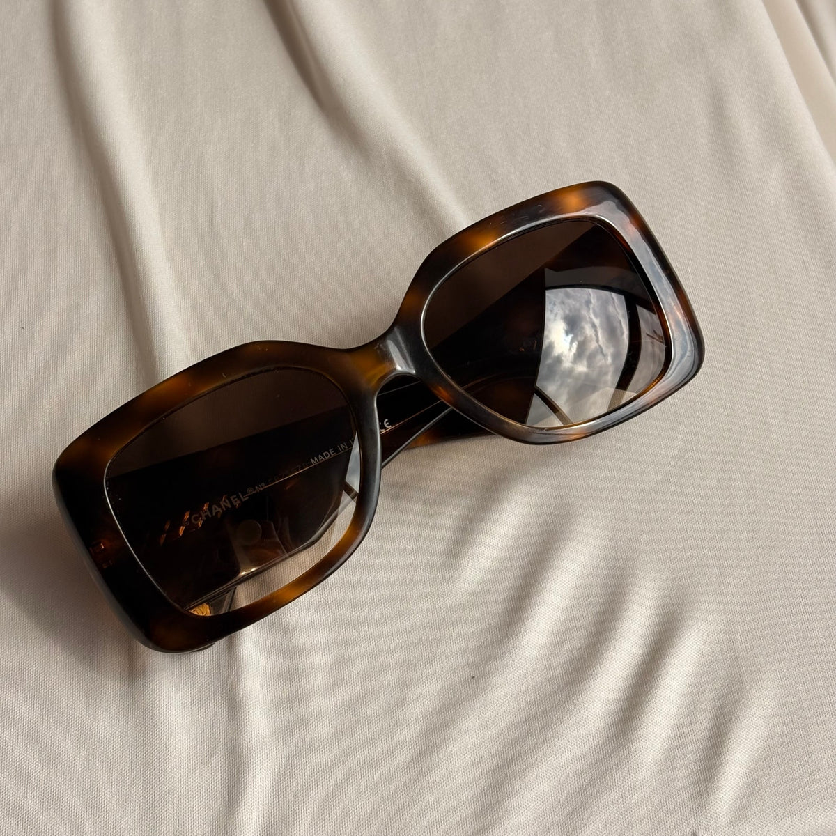 Vintage Chanel 5019 Sunglasses - Havana Tortoise, Quilted CC