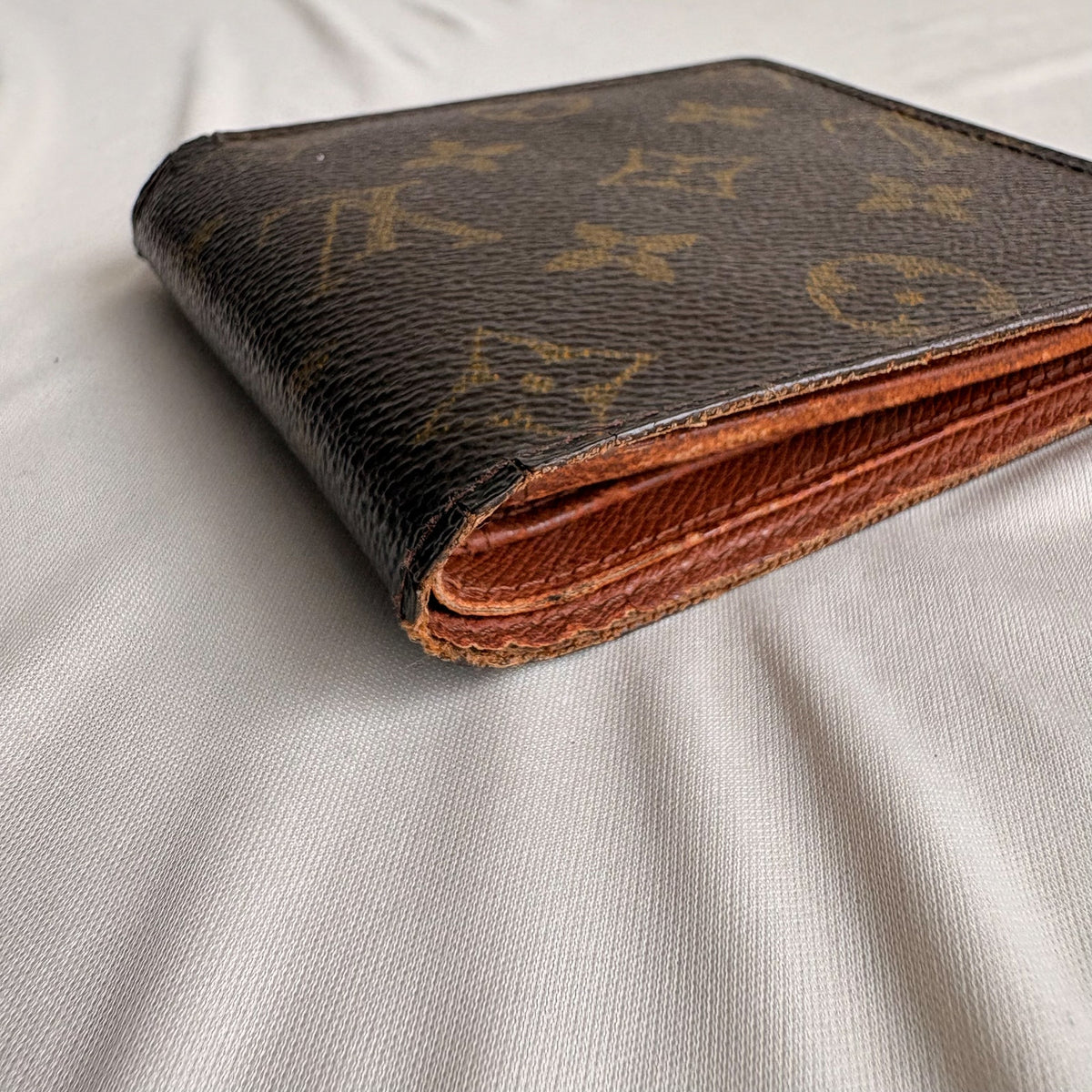 Vintage Louis Vuitton Bifold Monogram Canvas Wallet