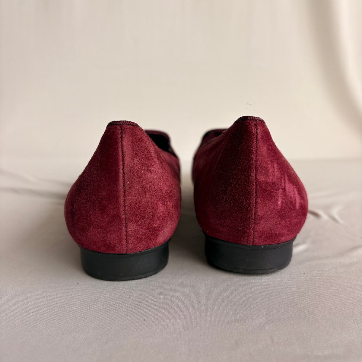 Isaac Mizrahi Burgundy Suede Loafer Flats - Tassel Detail, 7.5