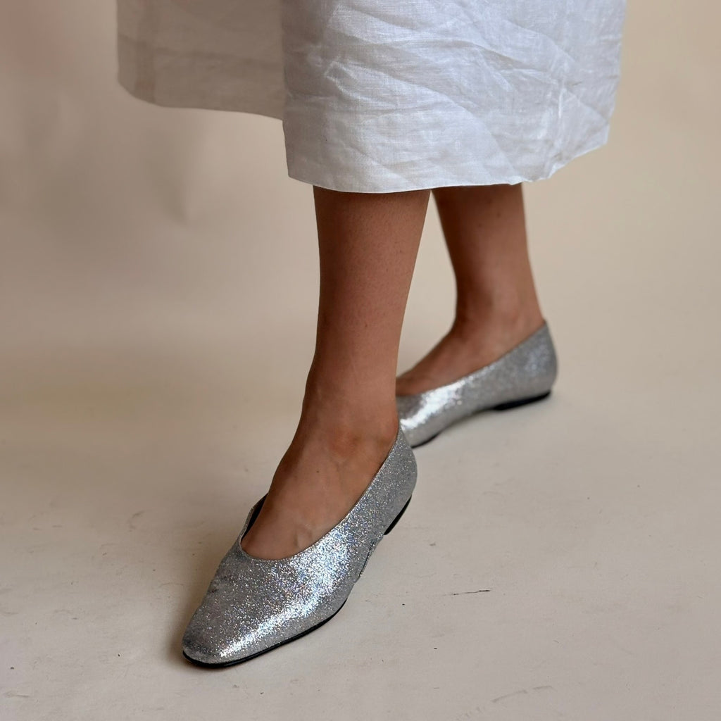 d'Ro-Too Silver Glitter Ballet Flats - Mid-Century Glam, Made in Italy, Size 7.5