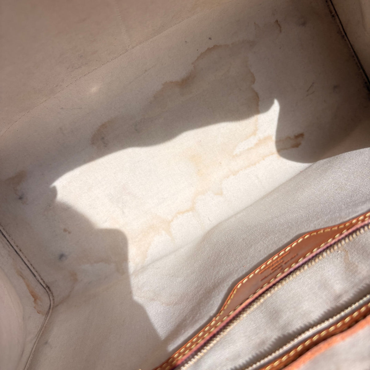 Louis Vuitton Brea GM Bag - Blanc Corail