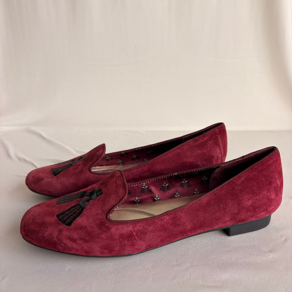 Isaac Mizrahi Burgundy Suede Loafer Flats - Tassel Detail, 7.5