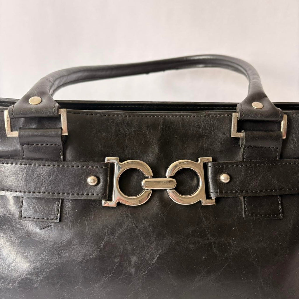 Vintage Delluka Black Leather Shoulder Bag - Silver Hardware