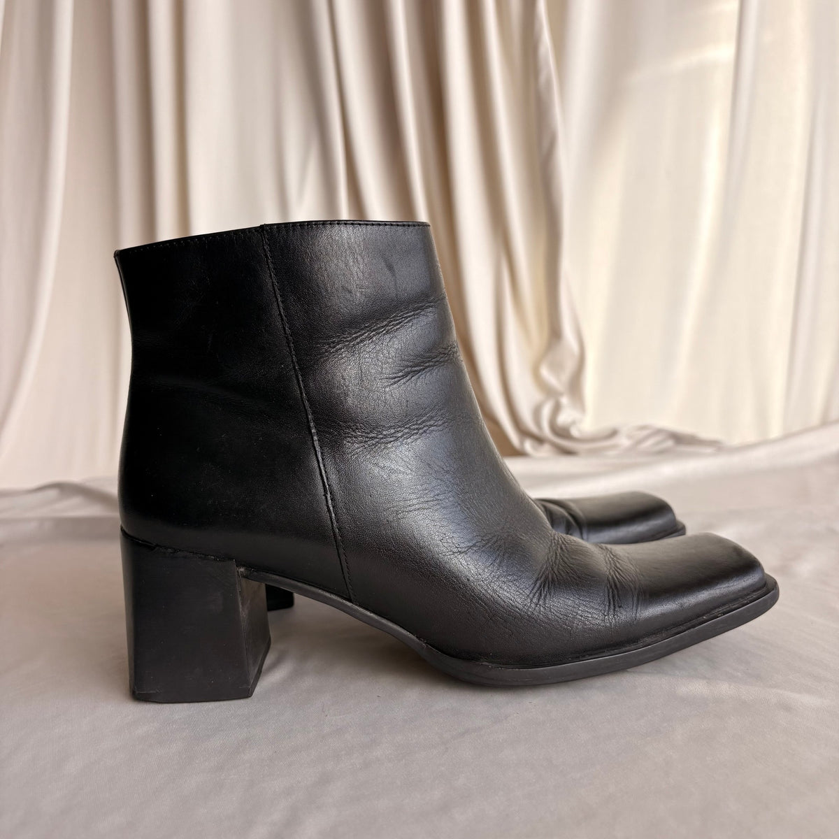 Vintage 90s Bruno Valenti Black Leather Square-Toe Ankle Boots - 7.5