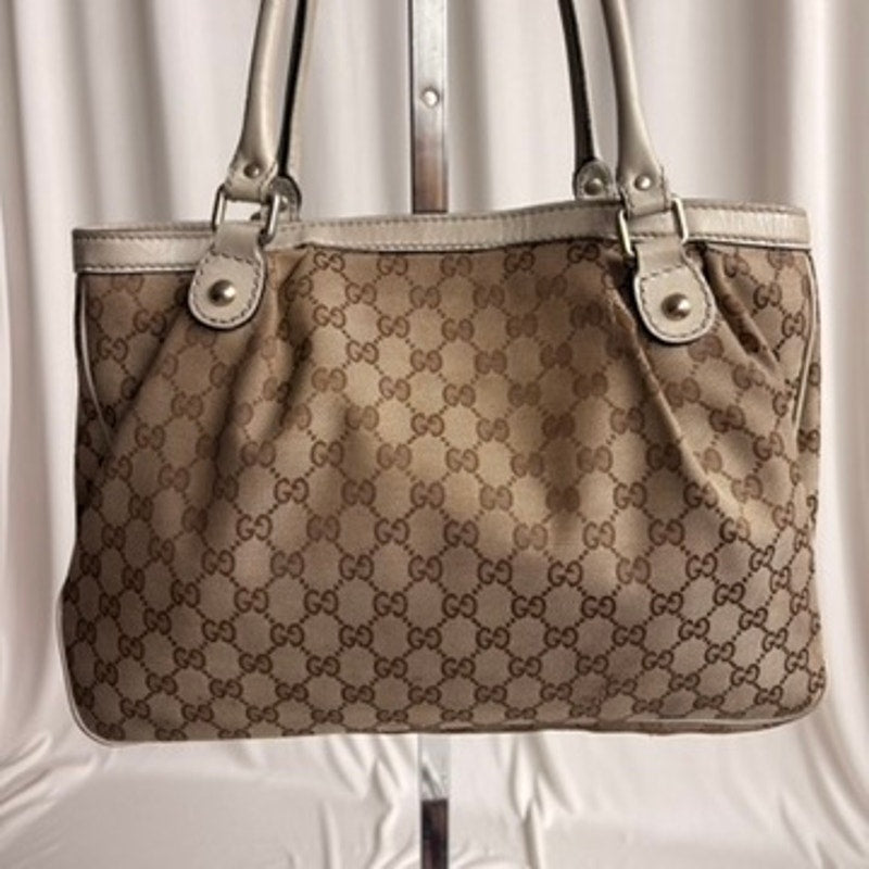 Gucci Sukey Bag Beige GG Monogram Canvas Tote with Cream Leather Handles