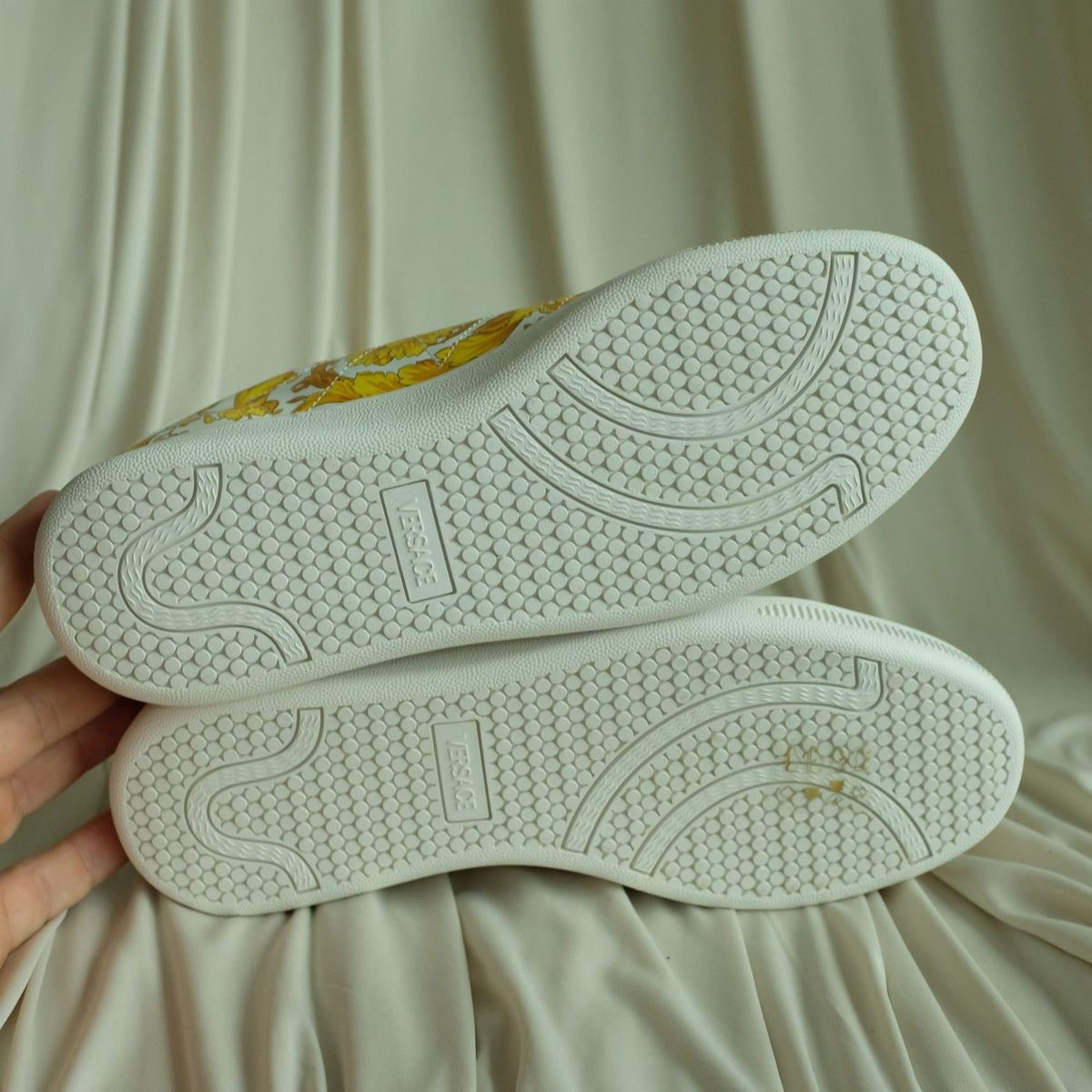 Versace Vitello Stampa Barocco White Leather Sneakers Unisex EU40 Medusa