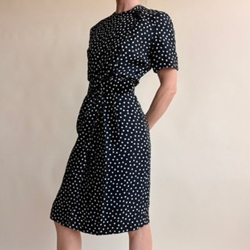 Adrianna Papell Black & White Polka Dot Silk - Short Sleeves, Belt Included, Size 4