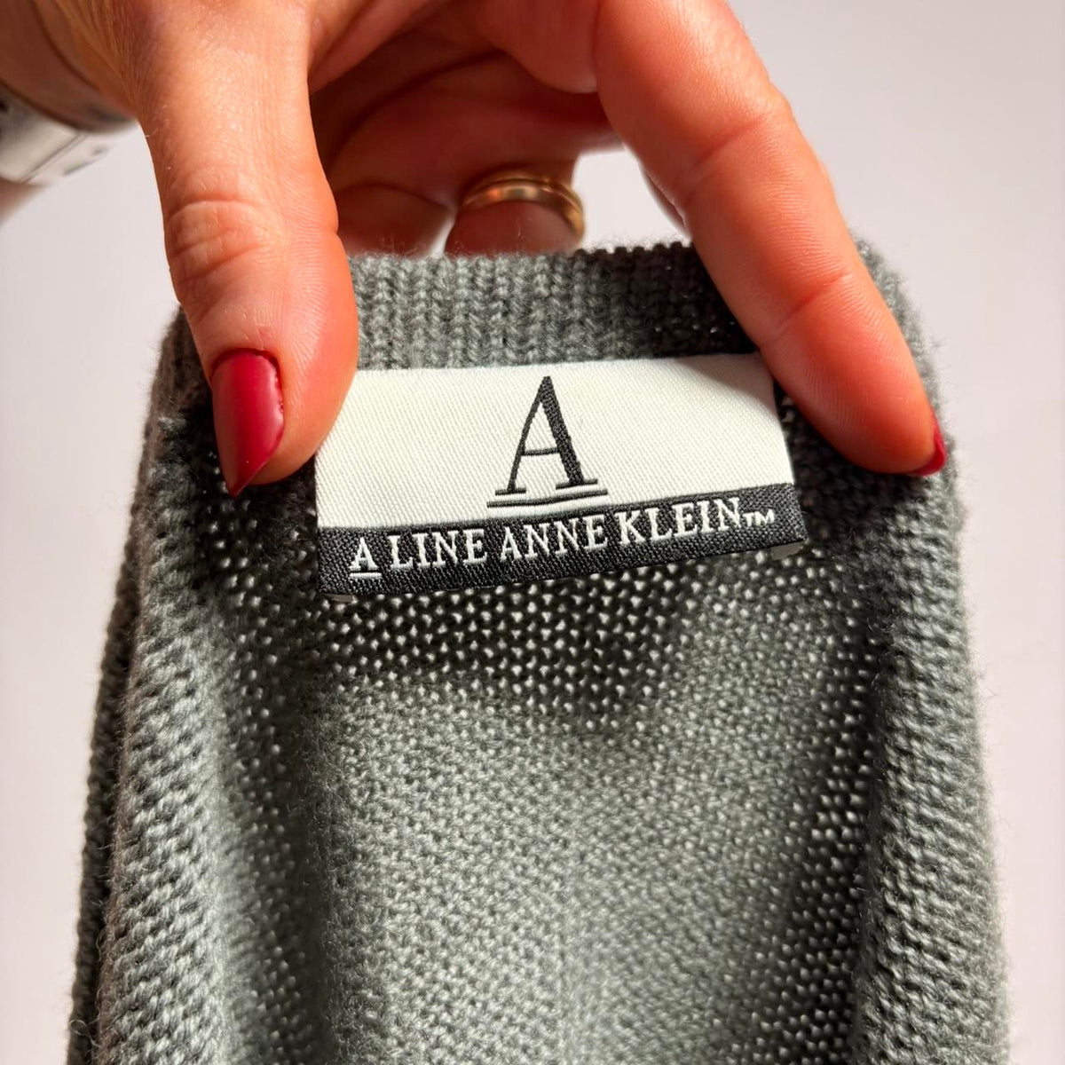Anne Klein Crew Neck Sweater - Grey Green, Fits Medium