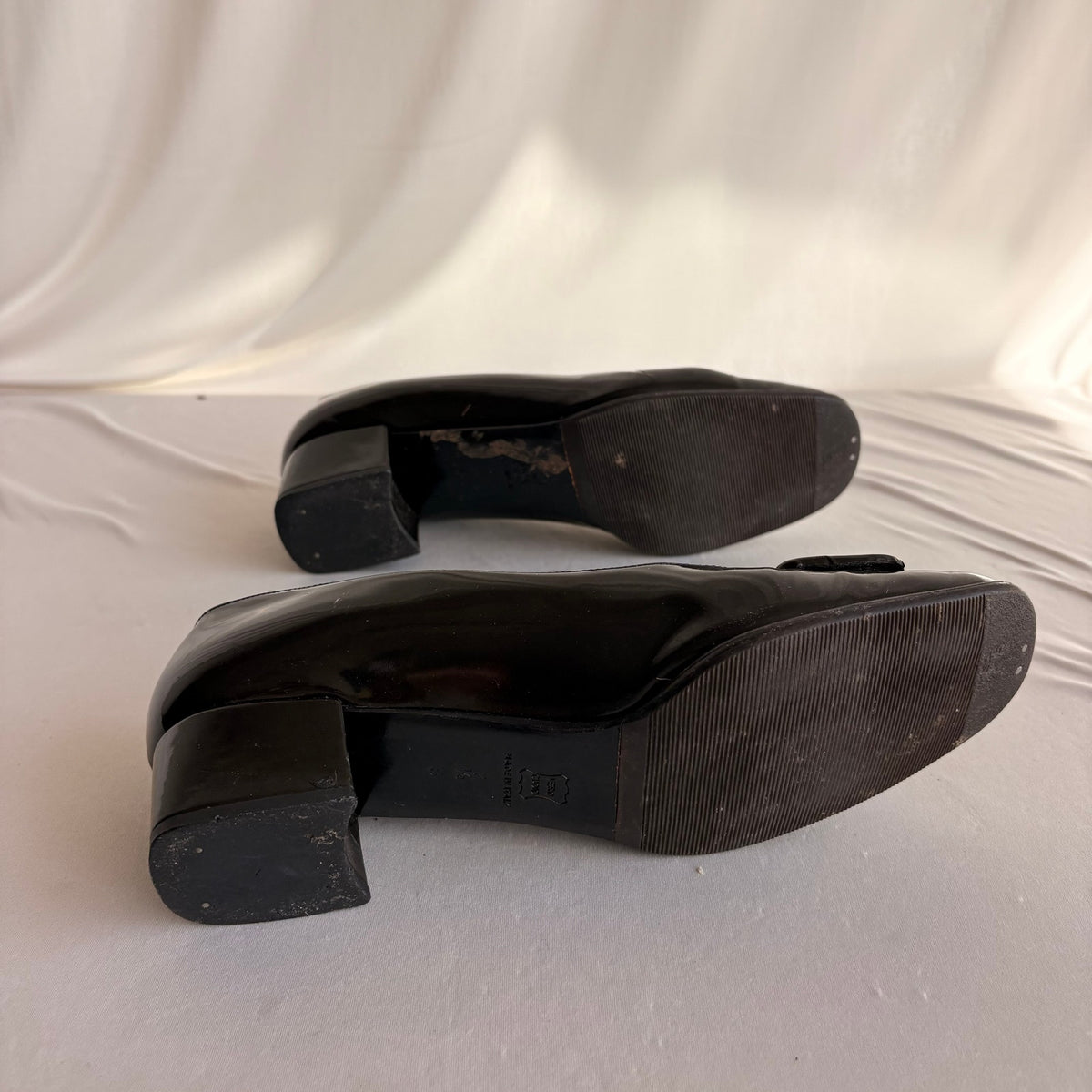 Vintage 90s Black Patent Leather Round Toe Loafers - Gold Hardware, Block Heel