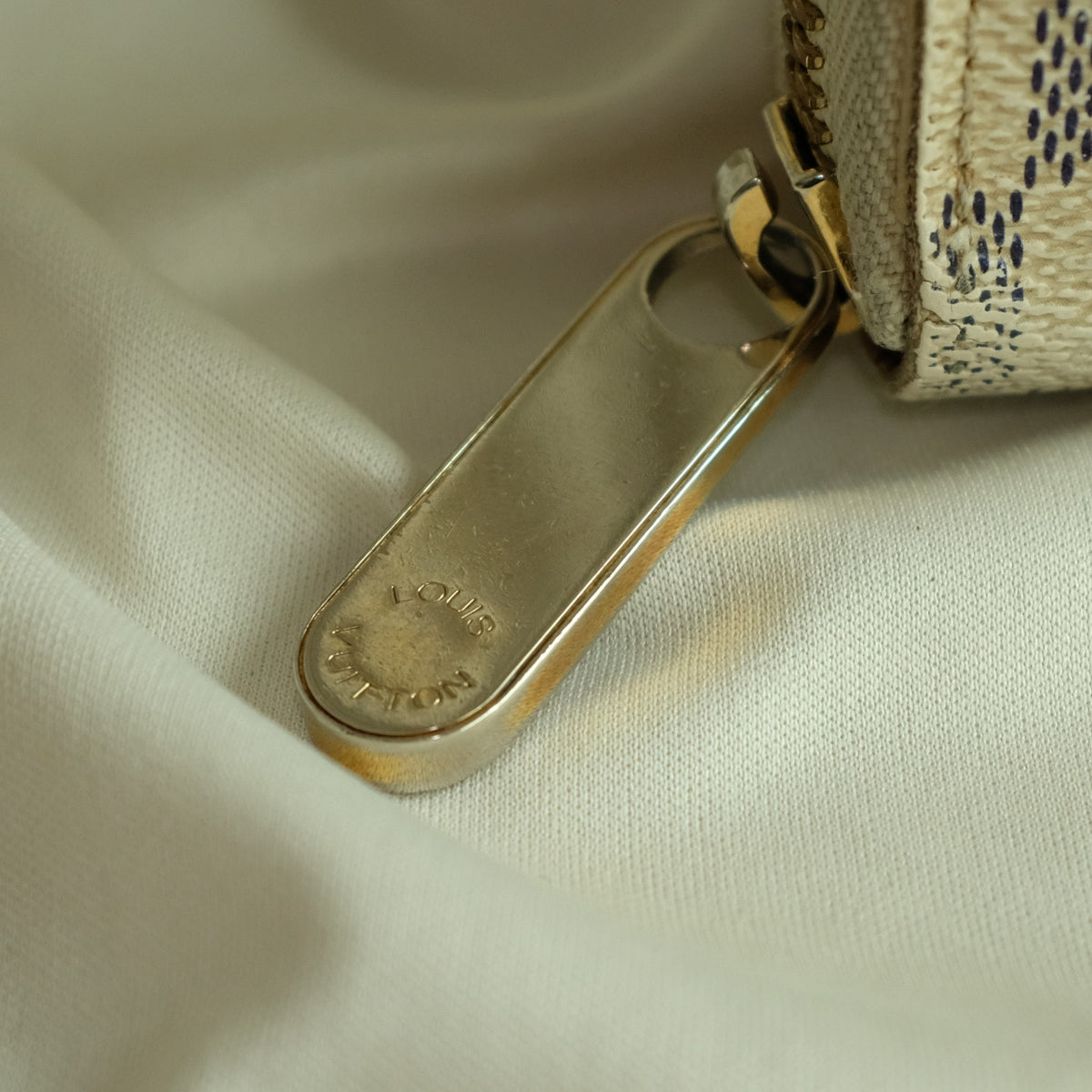 Louis Vuitton Damier Azur Zippy Wallet - Canvas, Date Code CA4018