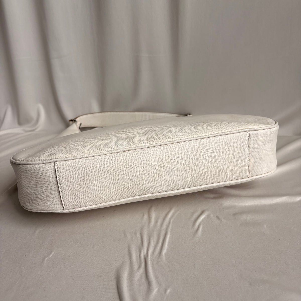 Ferragamo Gancini Romana Hobo Bag - White Saffiano Leather