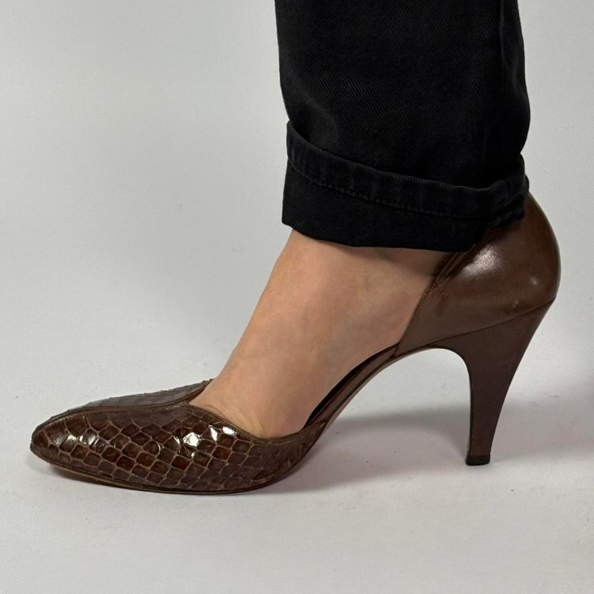Evan Picone Brown Snakeskin Pumps - Round Toe, 3" Heel, Size 8.5 (Fits Narrow/7.5)