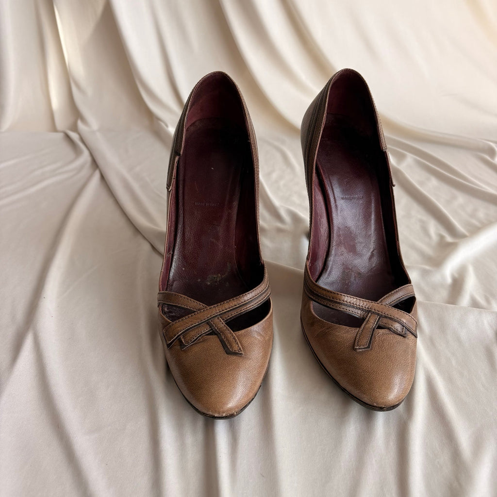 Vintage Prada Leather Cutout Accent Pumps - Crossover Straps, 37.5
