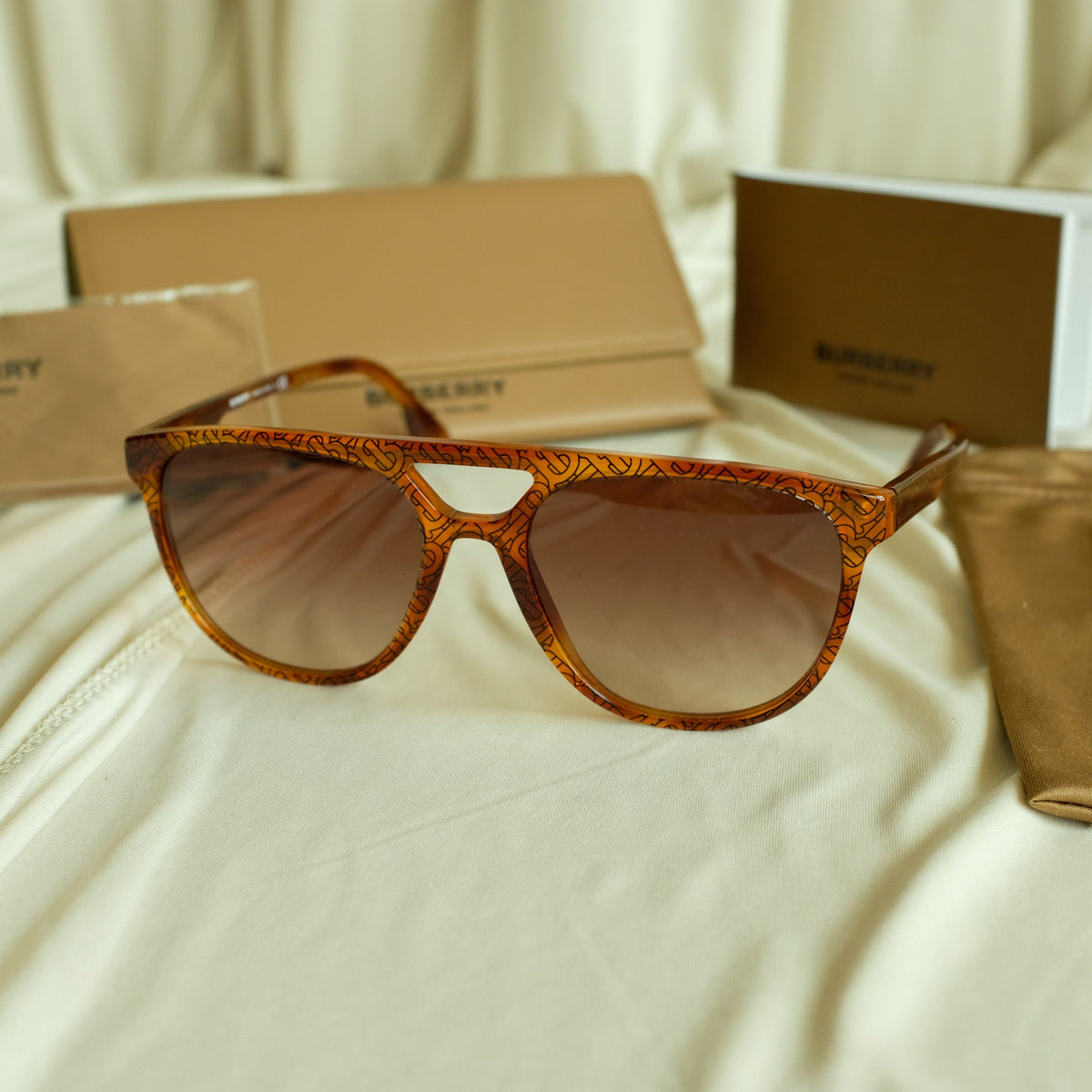 Burberry Square Sunglasses - Havana/Brown Gradient