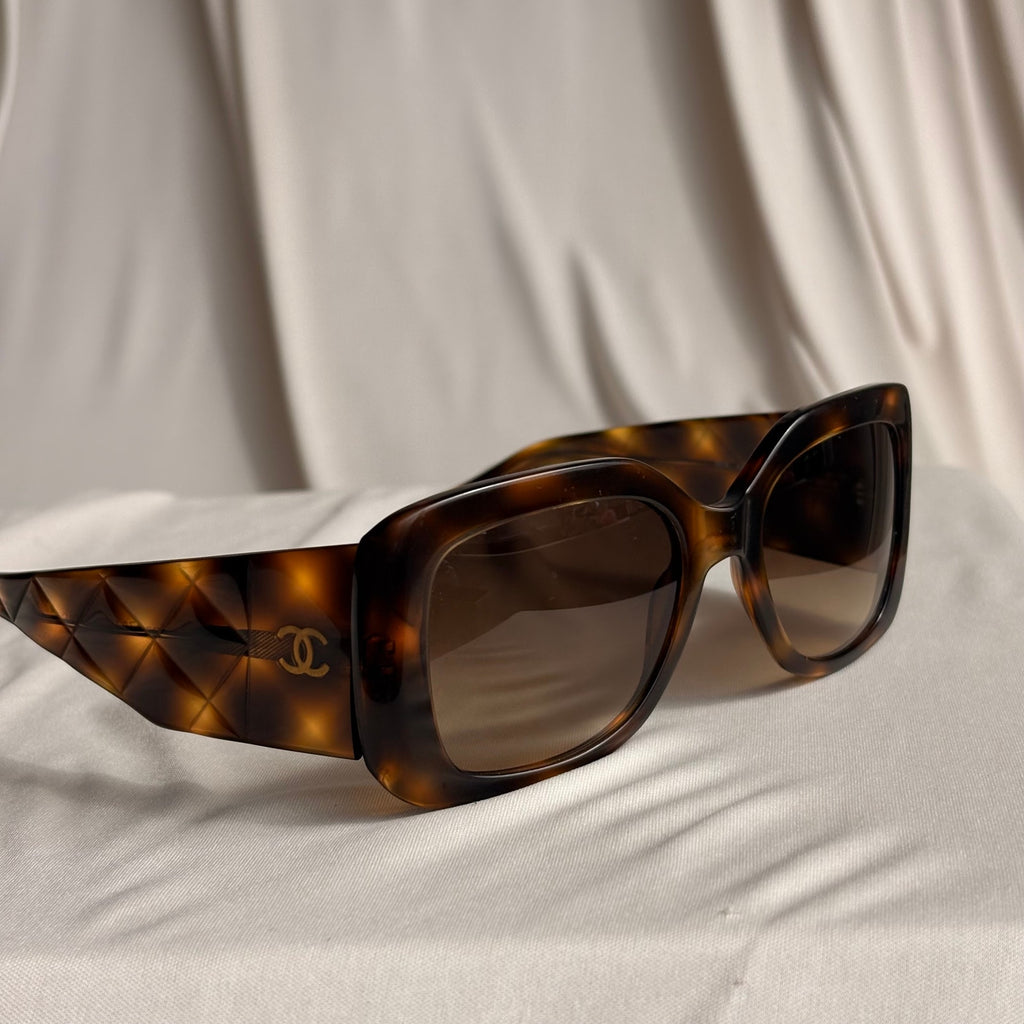 Vintage Chanel 5019 Sunglasses - Havana Tortoise, Quilted CC