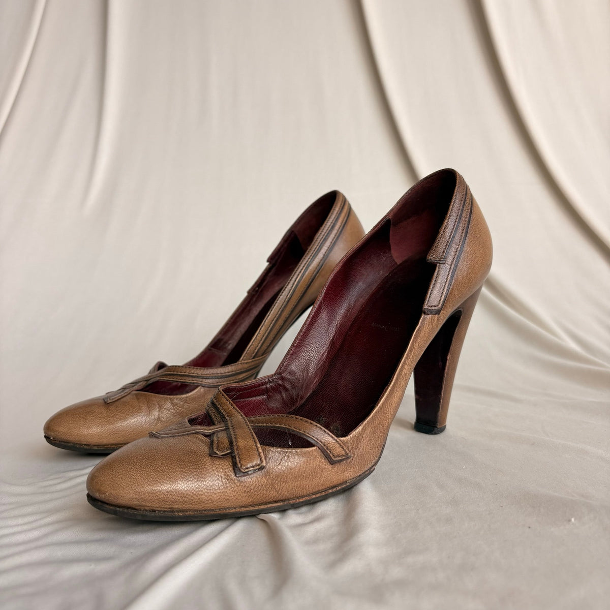 Vintage Prada Leather Cutout Accent Pumps - Crossover Straps, 37.5