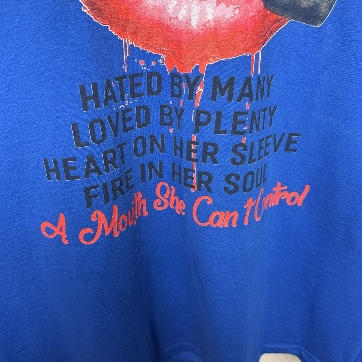 Size XL Fruit Of The Loom Aquarius Girl Lipstick A Mouth She Can’t Control Blue