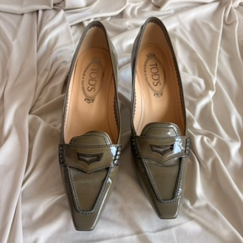 Tod's Olive Green Patent Loafers - Kitten Heel, Apron Stitch, EU 37 / US 6