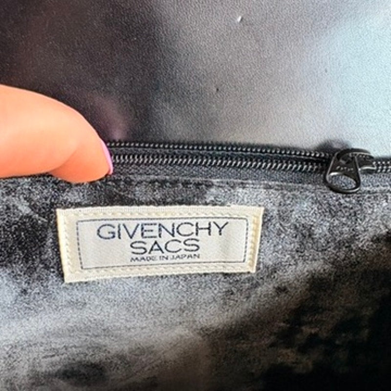 Givenchy 4G Logo Leather Shoulder Bag - Black, Gold Hardware