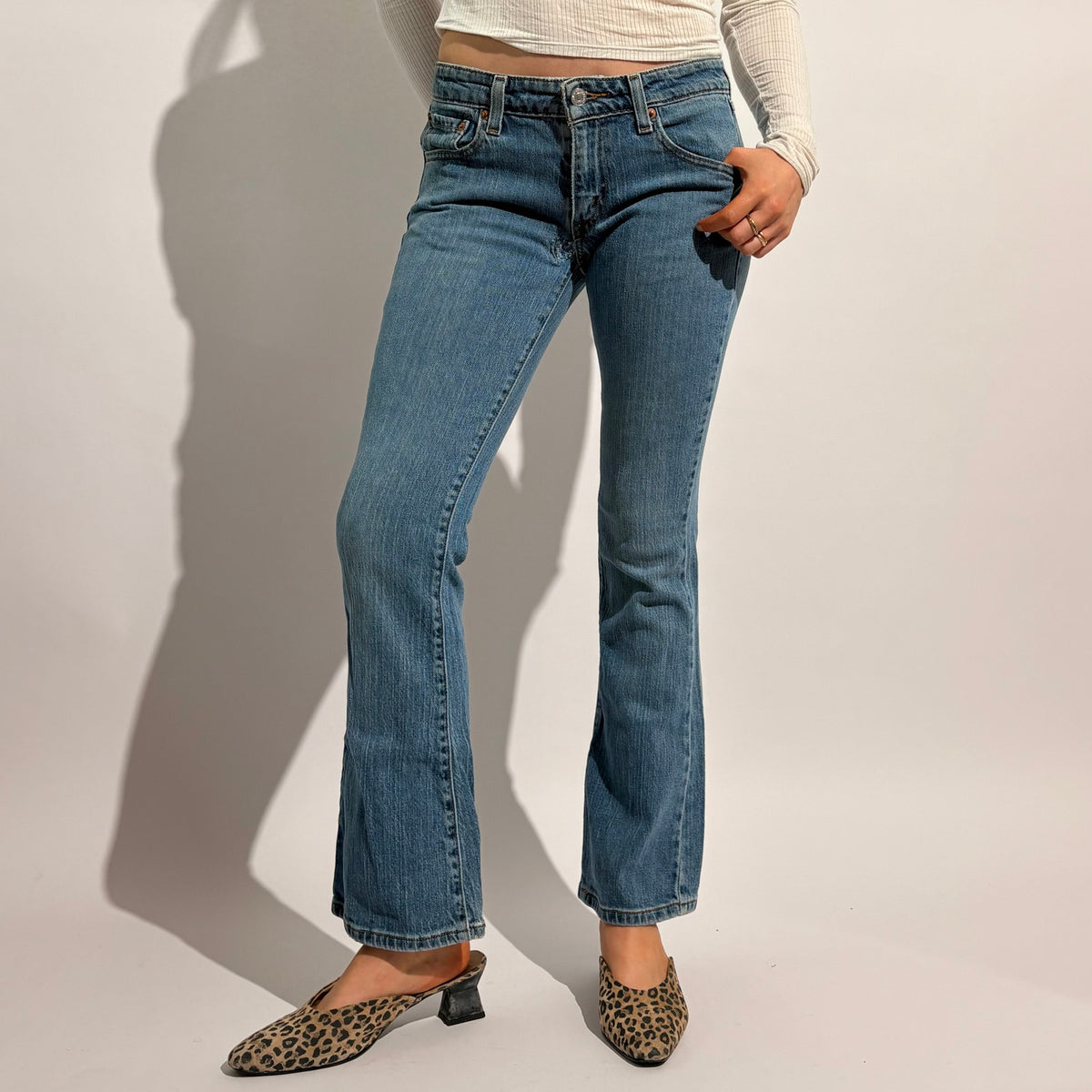 Levi's 318 Super Low Bootcut Jeans - Size 3