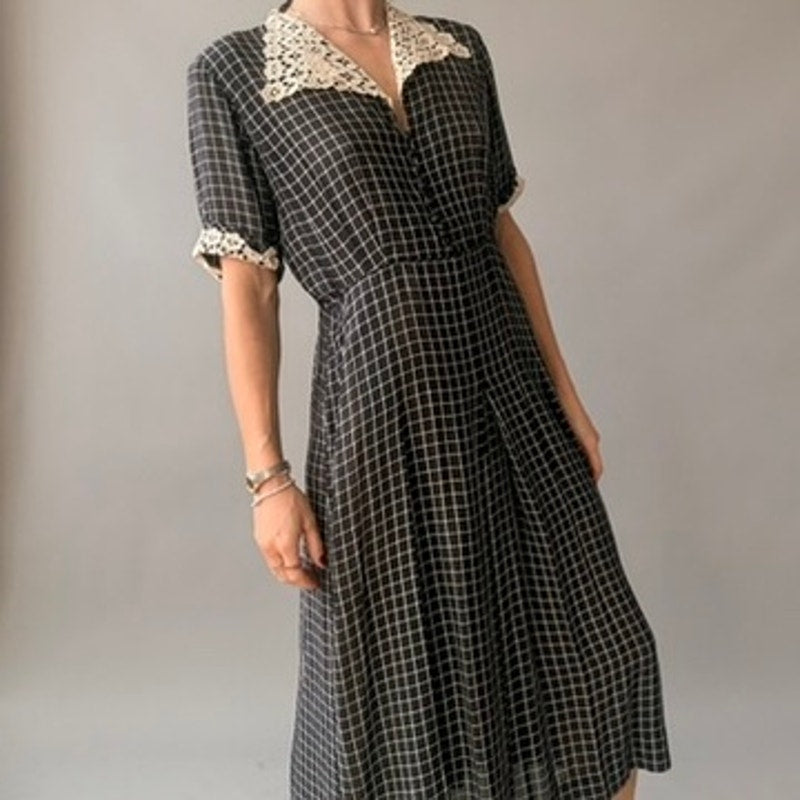 Vintage 50s Black Checkered Rayon Day Dress - Crochet Lace Collar & Cuffs