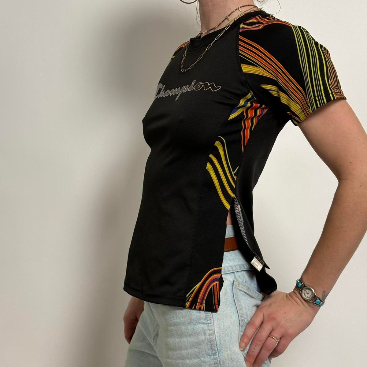 Vintage 90s Champion Flame T-Shirt – Retro Streetwear Vibes! (Black)"